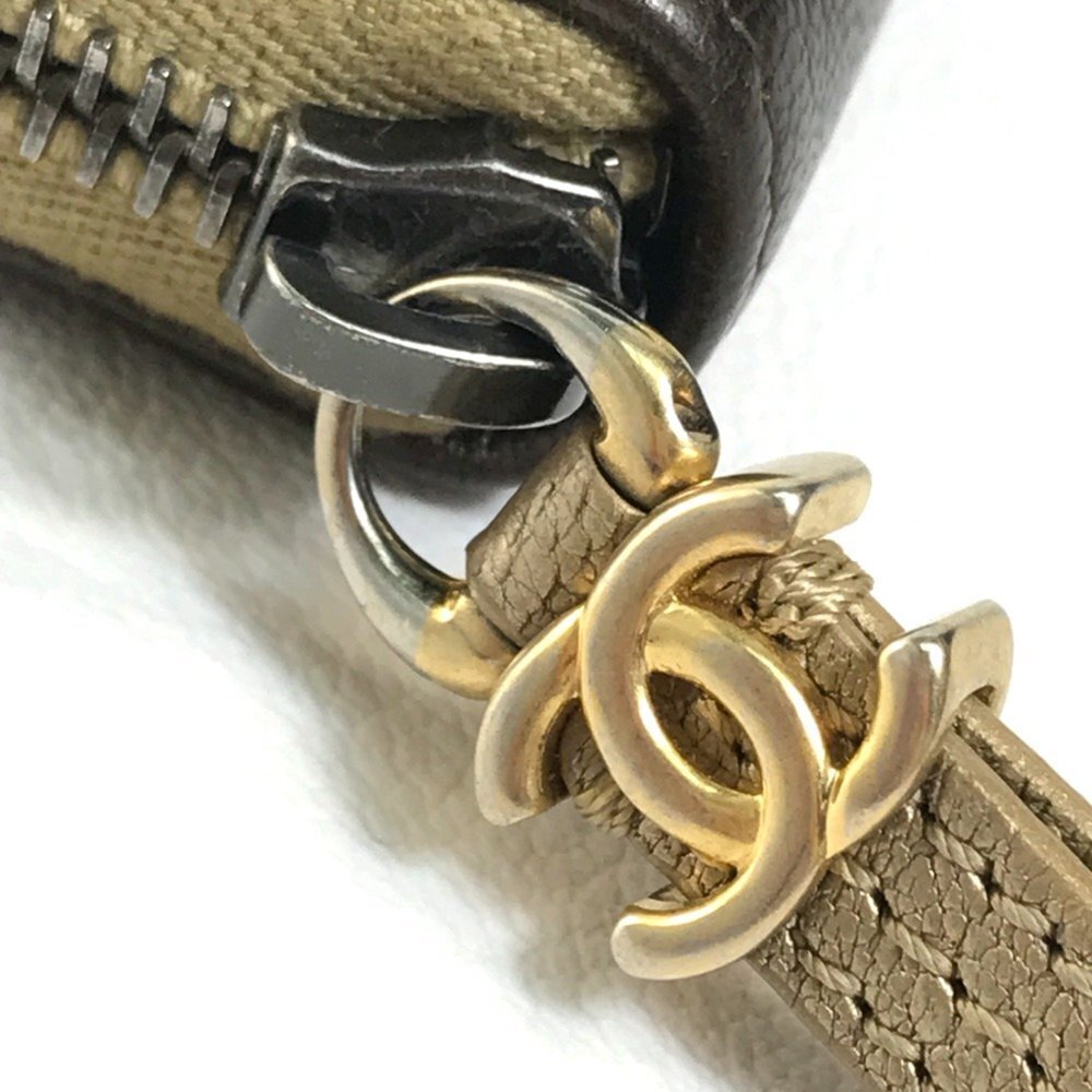 CHANEL Authentic Gold Wallet - Picture 6 of 14